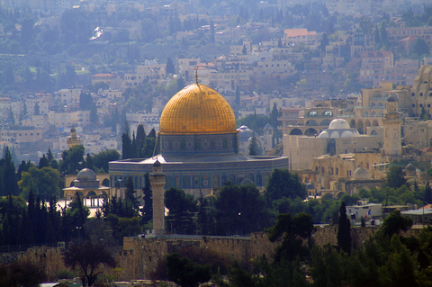 בדיקת זכאות להחזר מס שבח מקרקעין בעסקה של מכירת מגרש בפתח תקווה